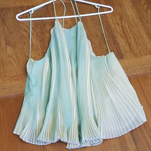 Accordion pleat top - Picture 10 of 10